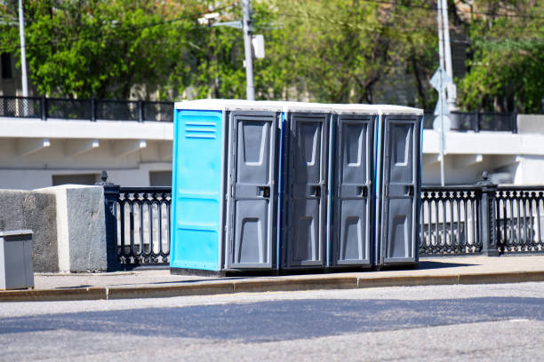 Best Portable toilet rental cost  in Irvine, CA