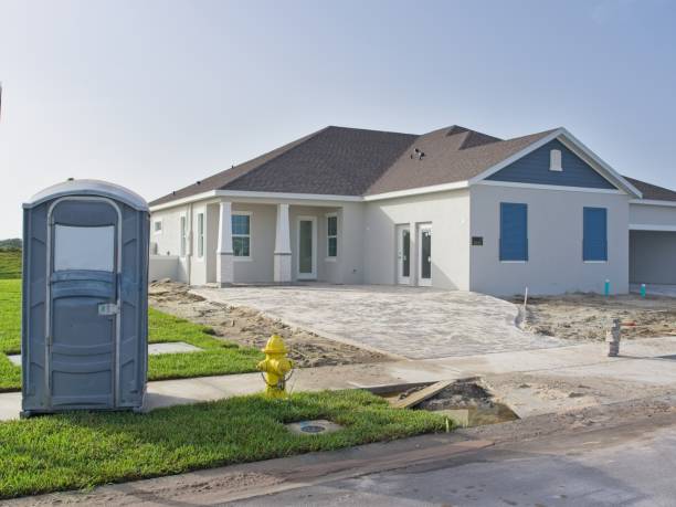 Porta potty delivery and setup in Irvine, CA